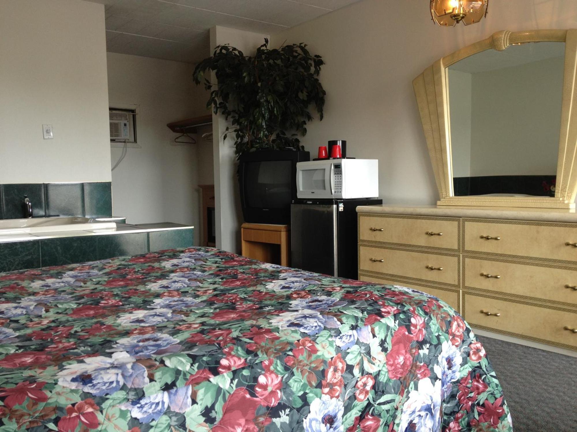 Rainbow Motor Inn - Fallsview ไนแอการาฟอลส์ ภายนอก รูปภาพ
