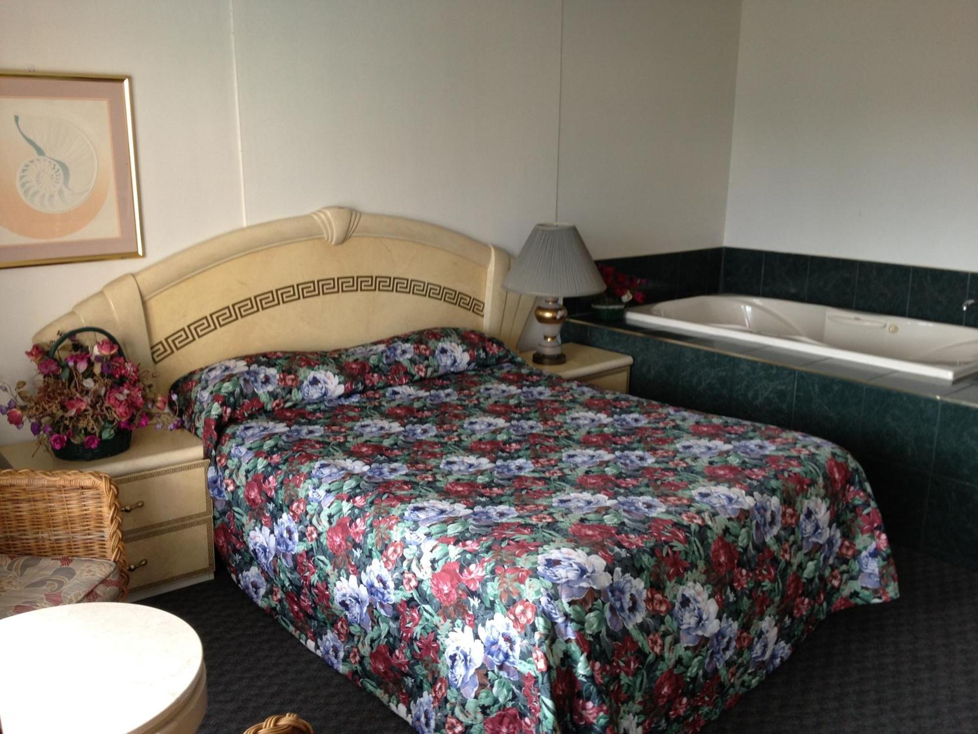 Rainbow Motor Inn - Fallsview ไนแอการาฟอลส์ ภายนอก รูปภาพ