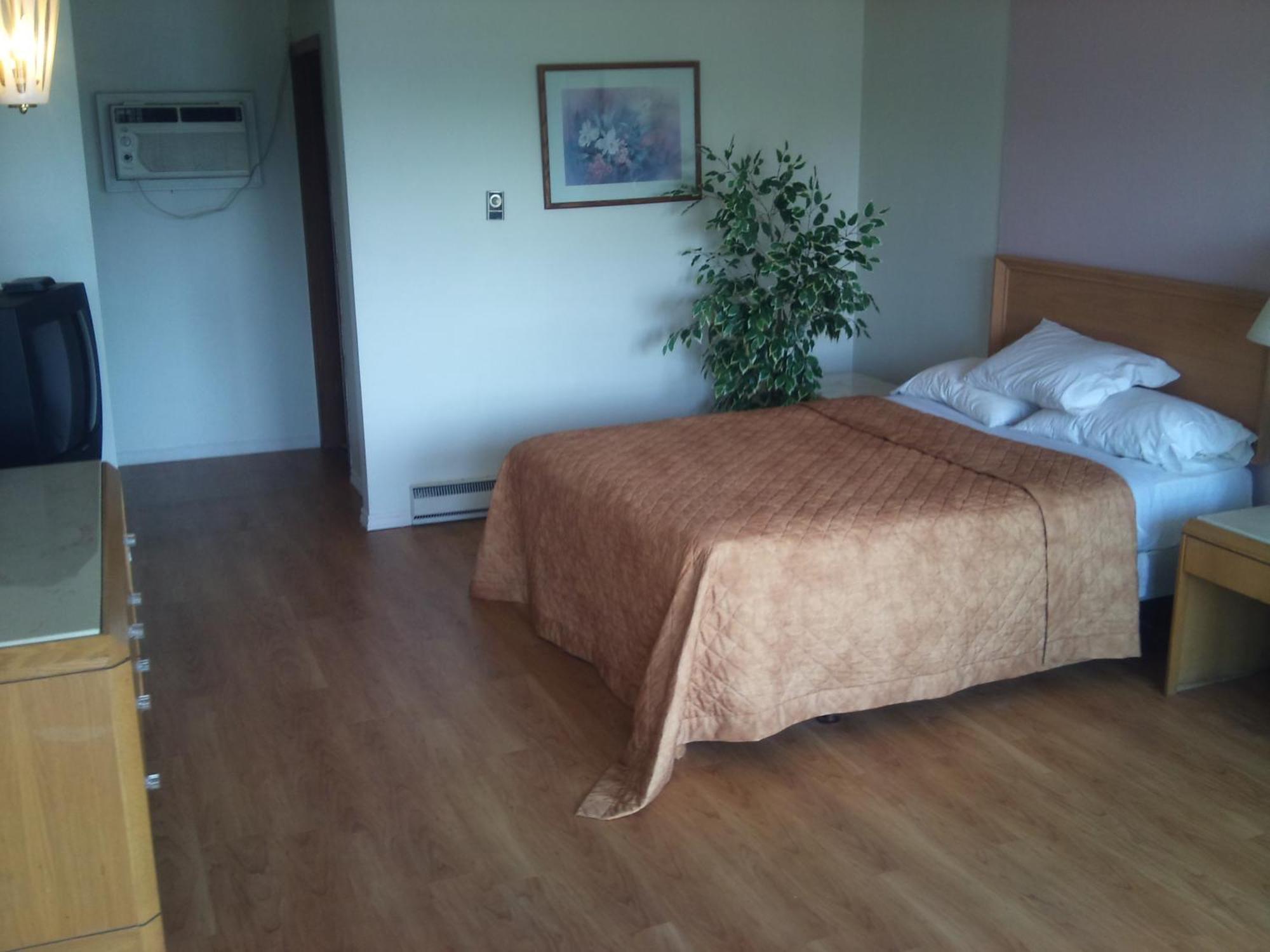 Rainbow Motor Inn - Fallsview ไนแอการาฟอลส์ ภายนอก รูปภาพ