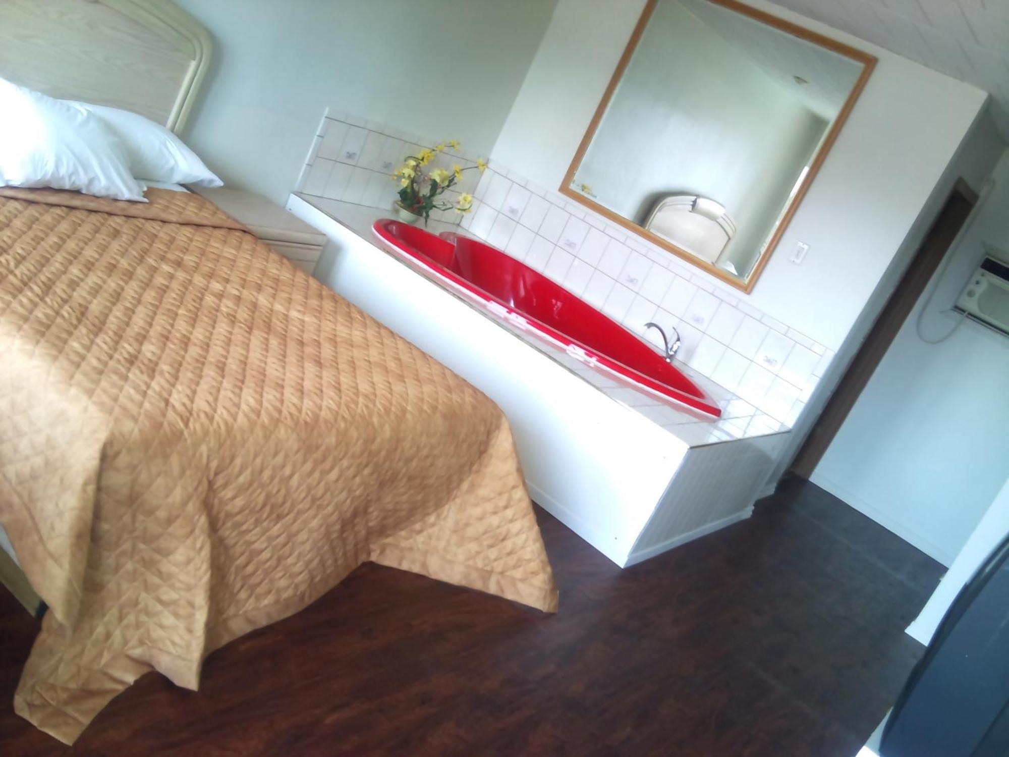 Rainbow Motor Inn - Fallsview ไนแอการาฟอลส์ ภายนอก รูปภาพ
